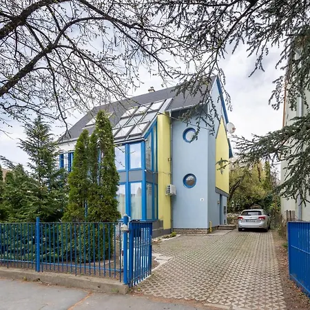 Központi Teraszos Klímás Apartman * Hévíz
