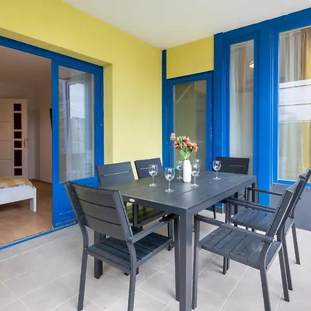 Apartamento Központi Teraszos Klímás Apartman *