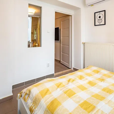 Központi Teraszos Klímás Apartman Apartamento Hévíz