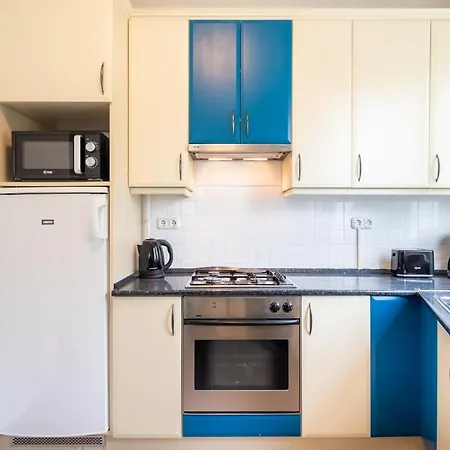 Központi Teraszos Klímás Apartman * Hévíz
