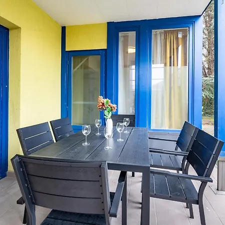 Központi Teraszos Klímás Apartman Apartamento *